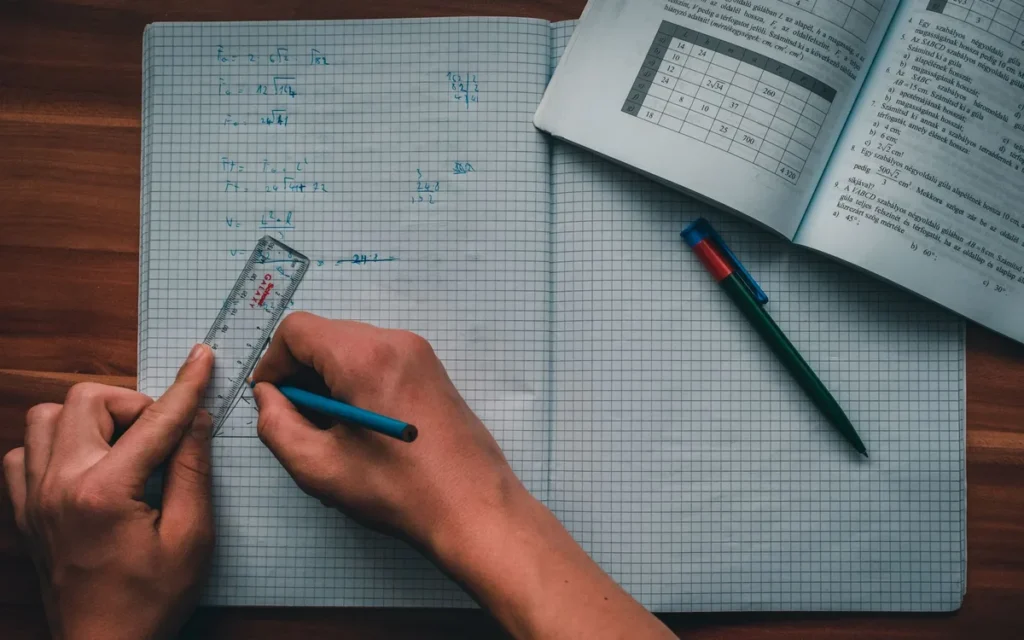 Arkusze CKE z matematyki - gdzie je znaleźć i jak z nich korzystać?