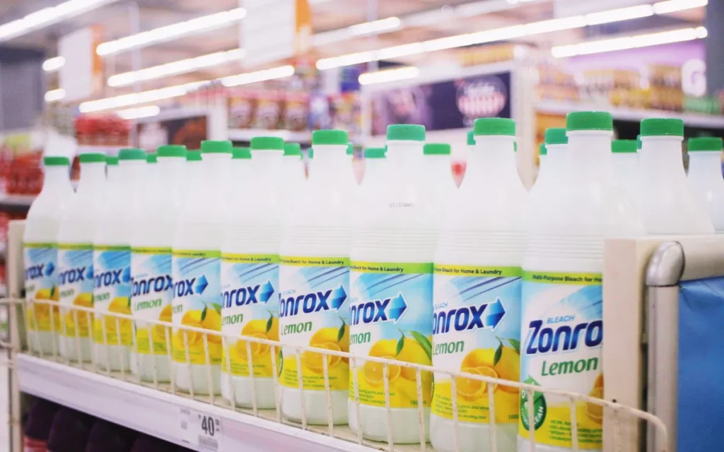 Czy ocet, soda i wybielacz są bezpieczne dla zlewu granitowego?