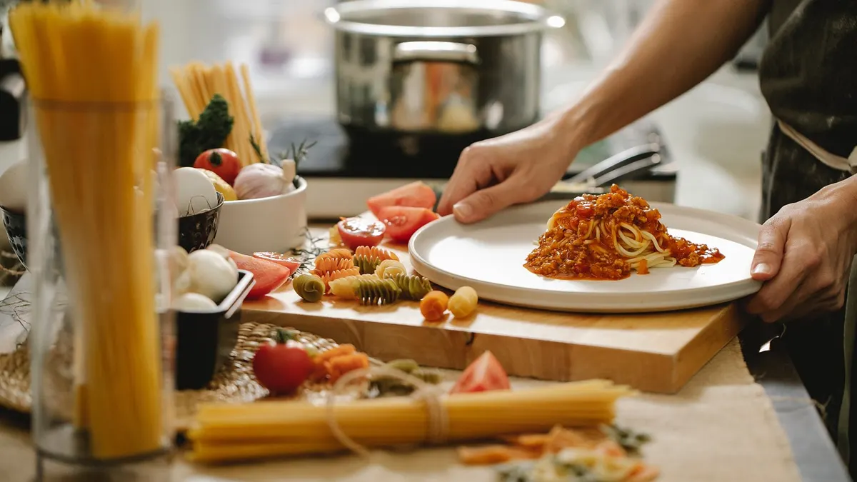 przepis spaghetti makaron sosem